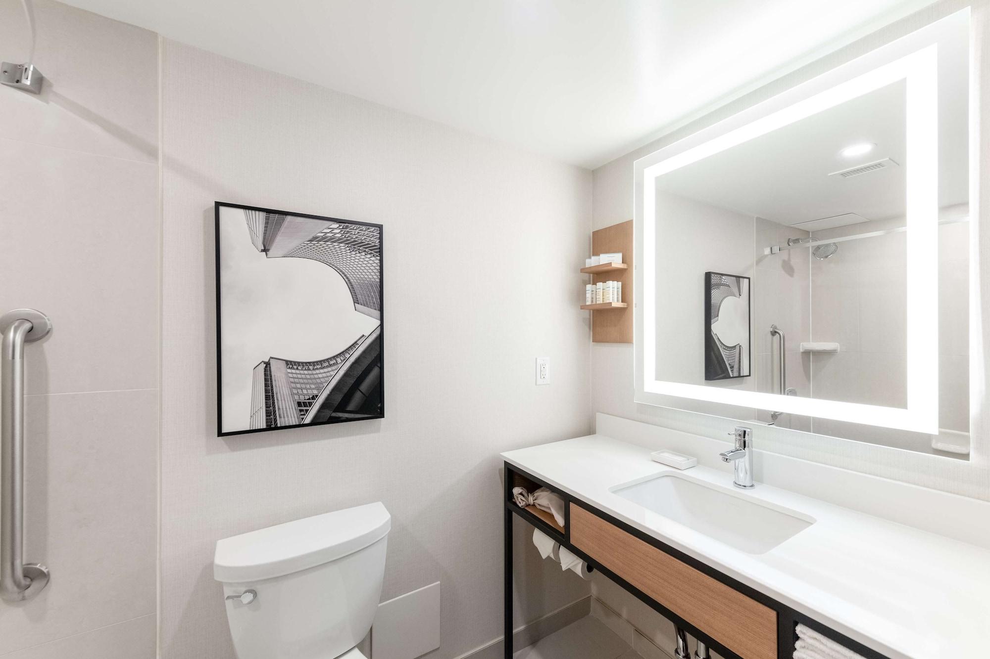 Hilton Garden Inn Toronto Airport Mississauga Extérieur photo