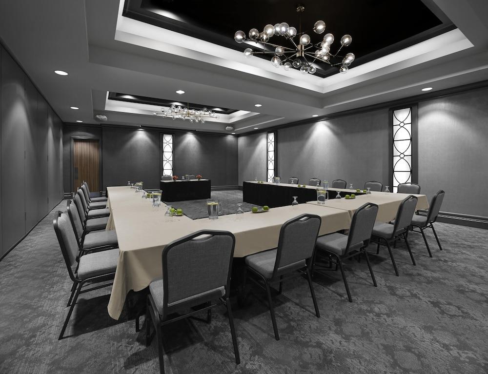 Hilton Garden Inn Toronto Airport Mississauga Extérieur photo