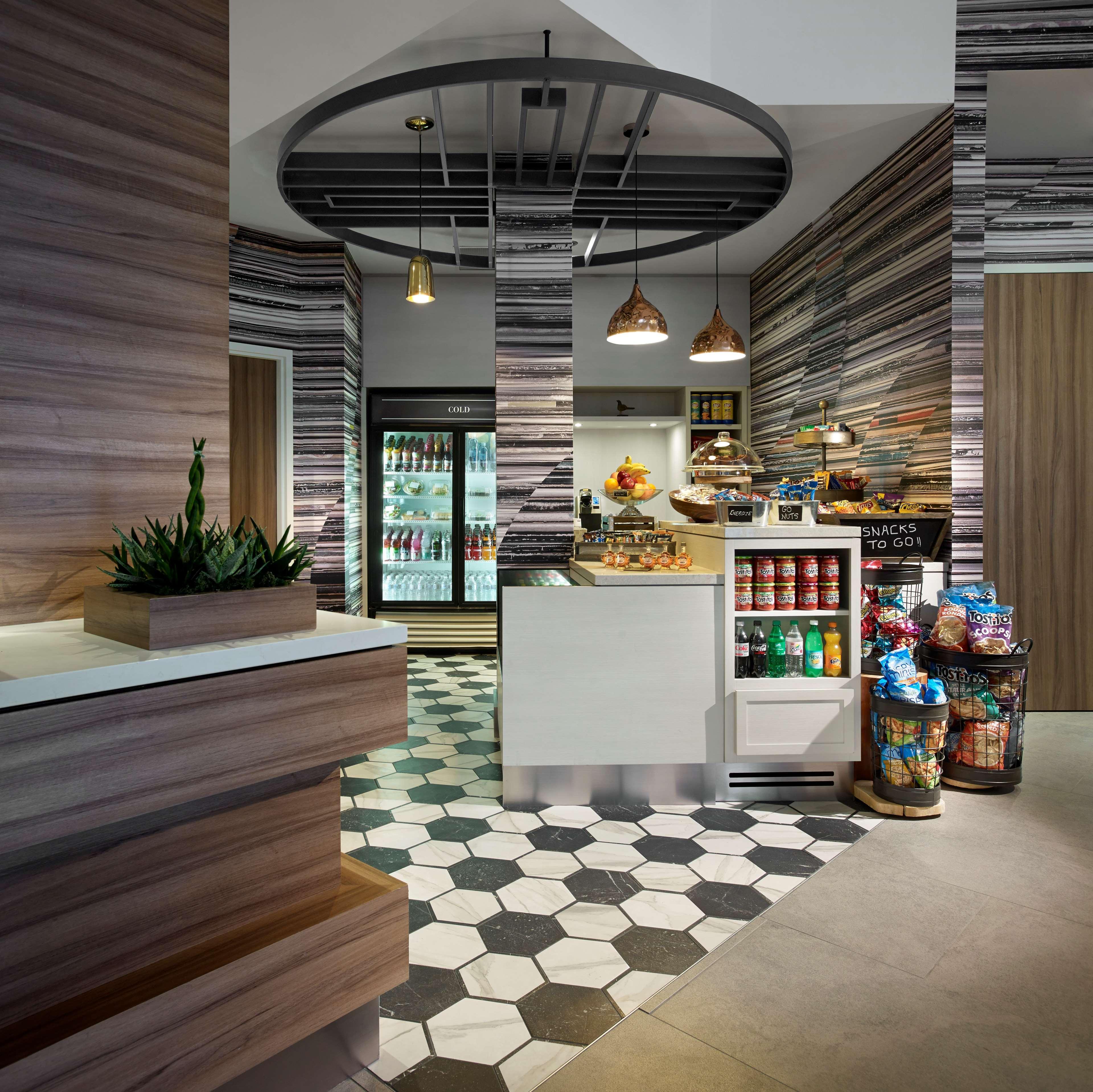 Hilton Garden Inn Toronto Airport Mississauga Extérieur photo