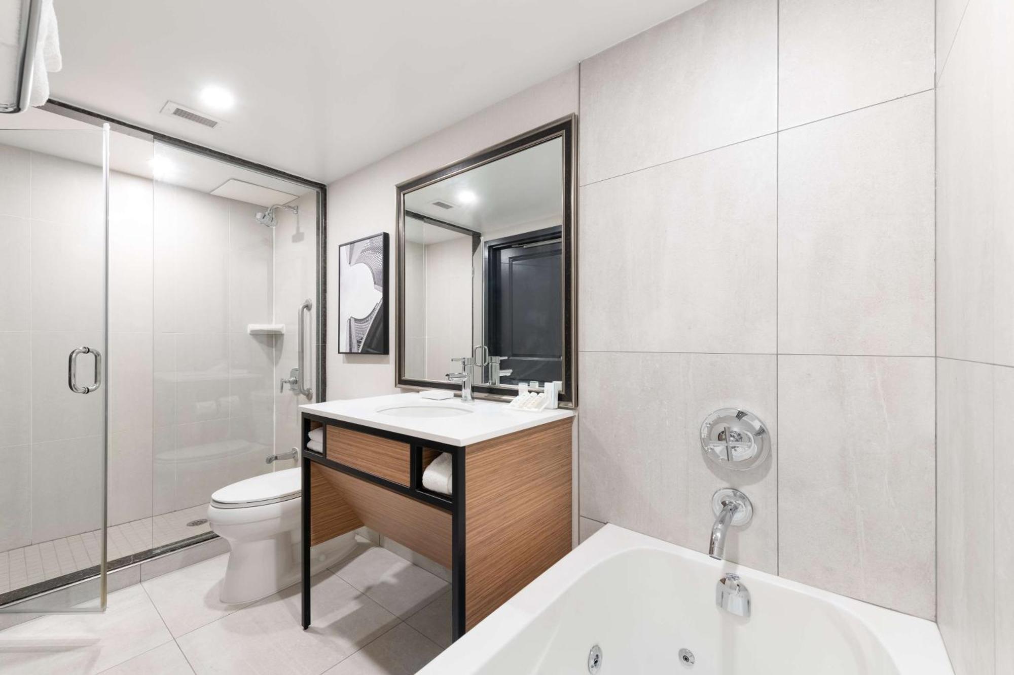 Hilton Garden Inn Toronto Airport Mississauga Extérieur photo