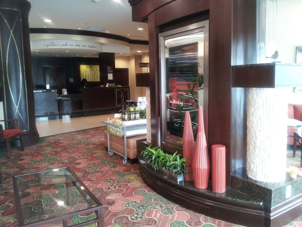 Hilton Garden Inn Toronto Airport Mississauga Extérieur photo